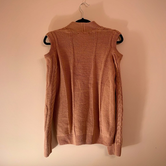 Rose Suzy Shier Off the shoulder Woven sweater - Picture 4 of 5